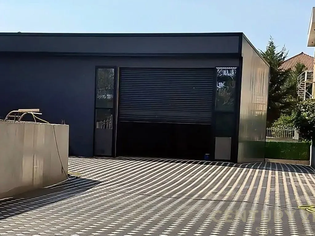 Warehouse for rent in Mëzez, Tirana, 486 m². Photo 1 of 3