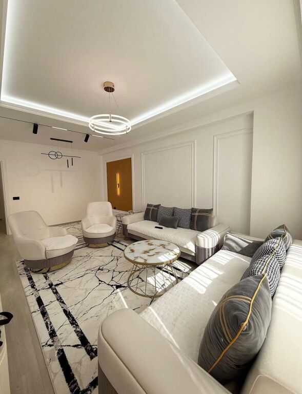 Apartament 2+1 me qera në Astir, Tiranë, 90 m². Foto 2 nga 3