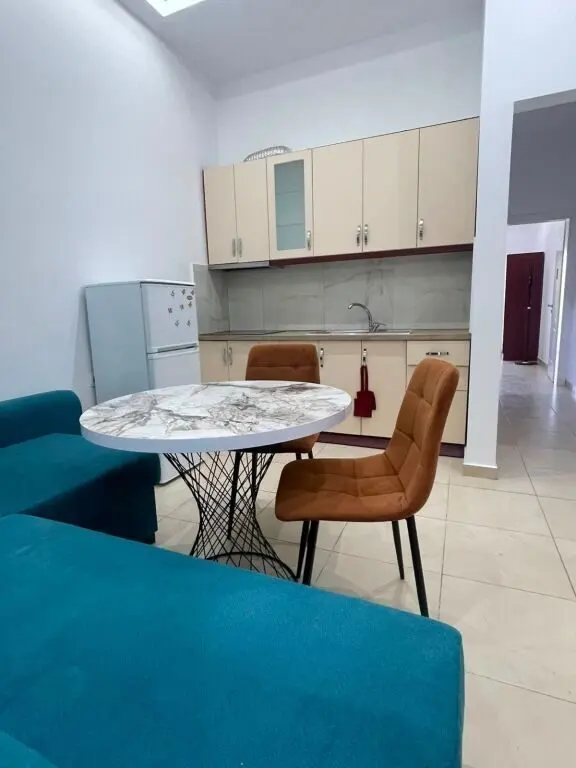 Apartament 1+1 me qera në Qyteti Studenti, Tiranë, 50 m²