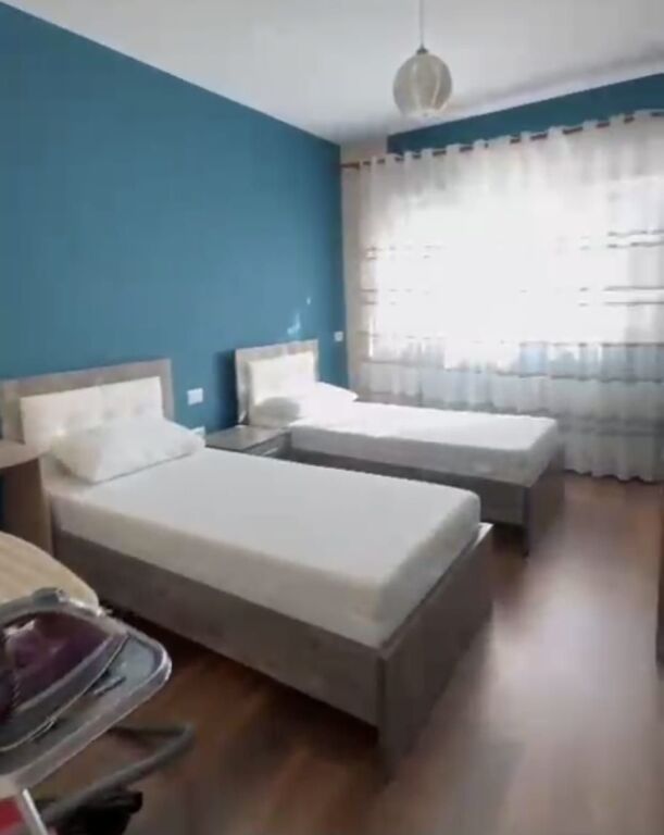 Apartament 2+1 me qera në Liqeni i Thatë, Tiranë, 105 m². Foto 3 nga 3