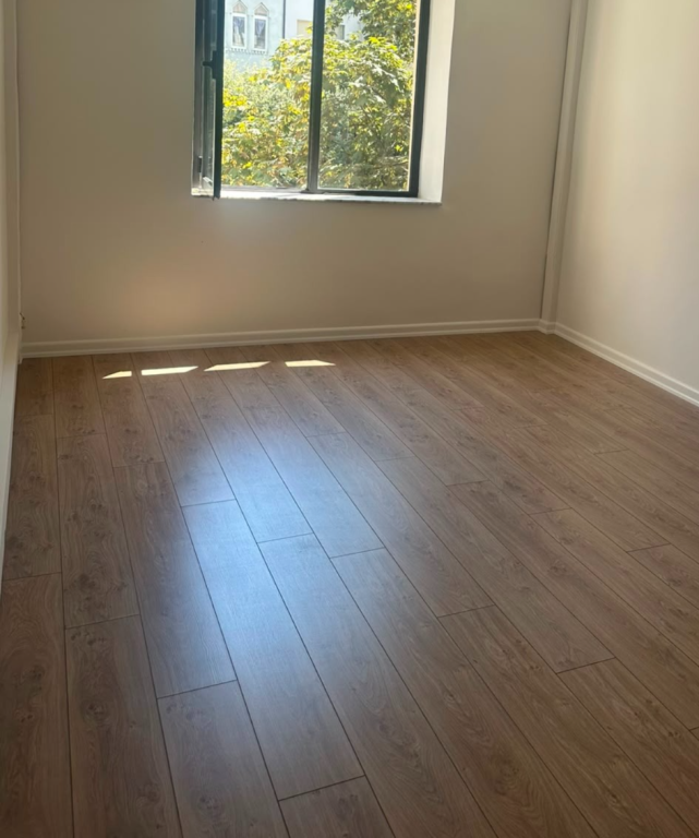 Ufficio in affitto a Sheshi Skënderbej, Tirana, 120 m². Foto 2 di 3