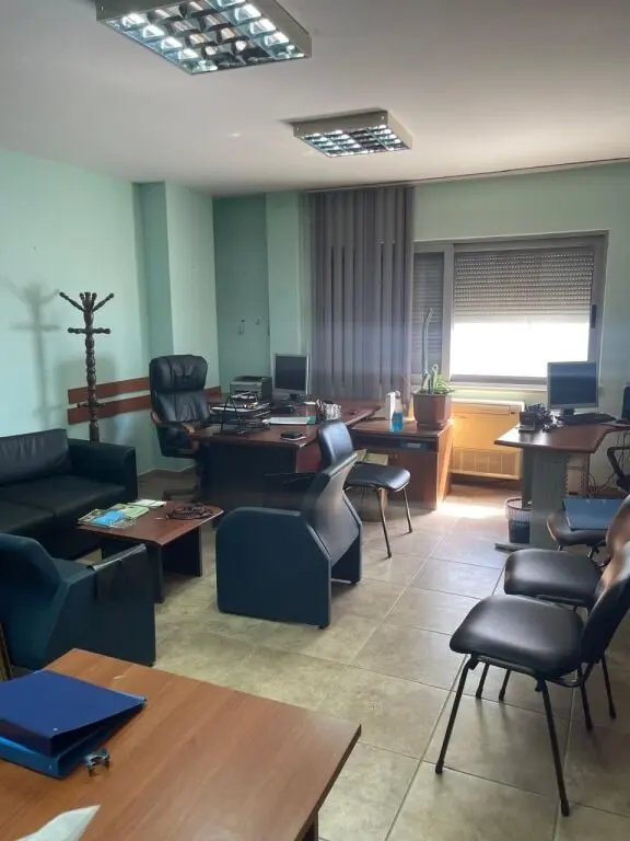 Ufficio in affitto a Selvia, Tirana, 45 m²