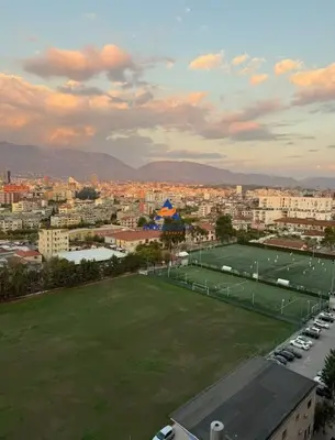 Apartament 2+1 me qera në Pallati me Shigjeta, Tiranë, 97 m². Foto 6 nga 6