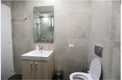 Apartament 2+1 me qera në Pazari i Ri, Tiranë, 117 m². Foto 10 nga 11