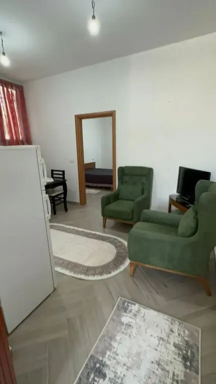 Apartament 2+1 me qera në Instituti bujqesor, Kamëz, 70 m²