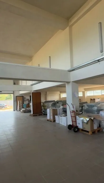 Magazzino in affitto a Prush, Tirana, 1.170 m². Foto 1 di 12