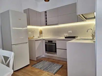 Apartament 2+1 me qera në Pireu Fish Restaurant, Tiranë, 80 m². Foto 3 nga 8