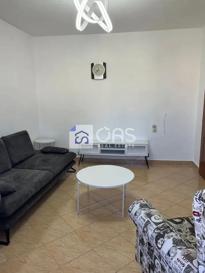 Appartamento 1+1 in affitto a Porcelan, Tirana, 55 m². Foto 1 di 4