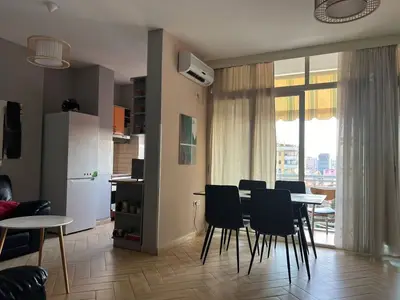 Apartment 2+1 for rent in Rruga e Kavajës, Tirana, 87 m². Photo 2 of 6