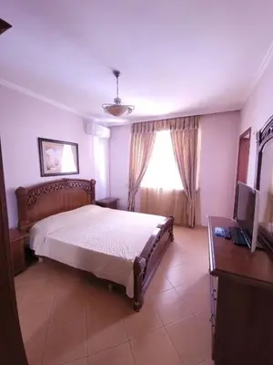 Apartament 2+1 me qera në Ish Ekspozita, Tiranë, 125 m². Foto 4 nga 7