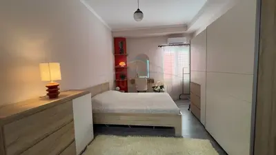 Apartament 2+1 me qera në Lake View Residences, Tiranë, 105 m². Foto 7 nga 9