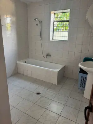Shtëpi private 2+1 me qera në Rruga 5 Maji, Tiranë, 100 m². Foto 6 nga 6