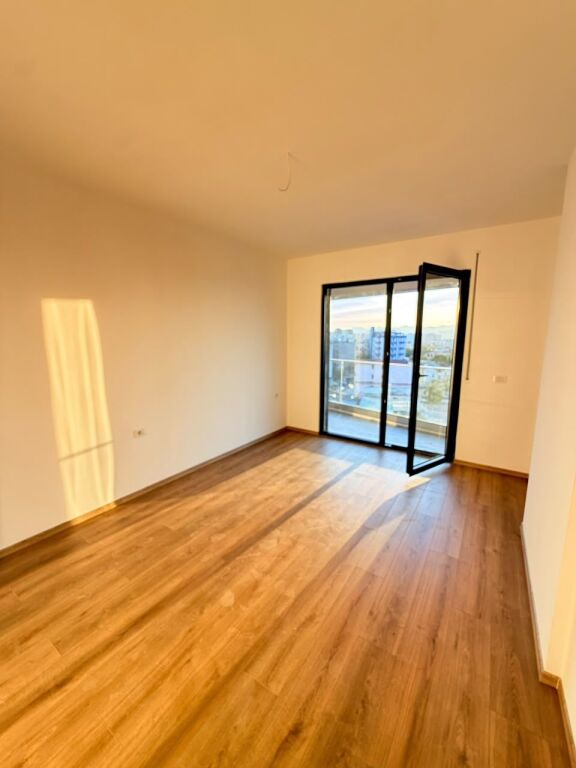 Office for rent in Don Bosko, Tirana, 71 m². Photo 1 of 3