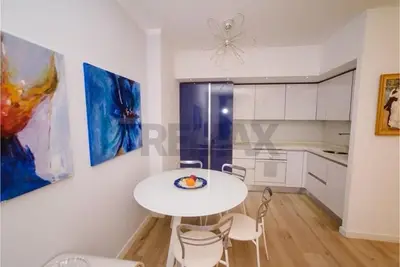 Appartamento 2+1 in affitto a Ministria e Jashtme, Tirana, 106 m². Foto 3 di 9
