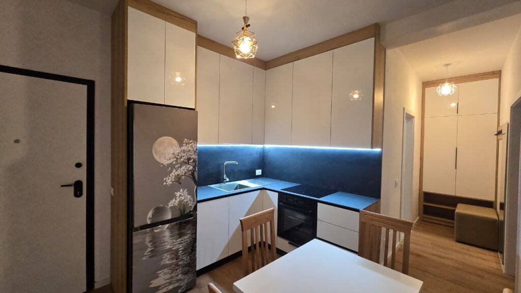 Apartment 1+1 for rent in Rruga 5 Maji, Tirana, 70 m². Photo 2 of 3