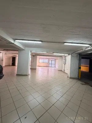 Commercial space for rent in Brryli, Tirana, 360 m². Photo 1 of 2