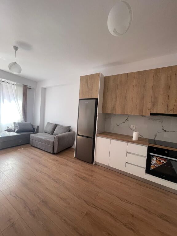 Casa indipendente 1+1 in affitto ad Astir, Tirana, 70 m²