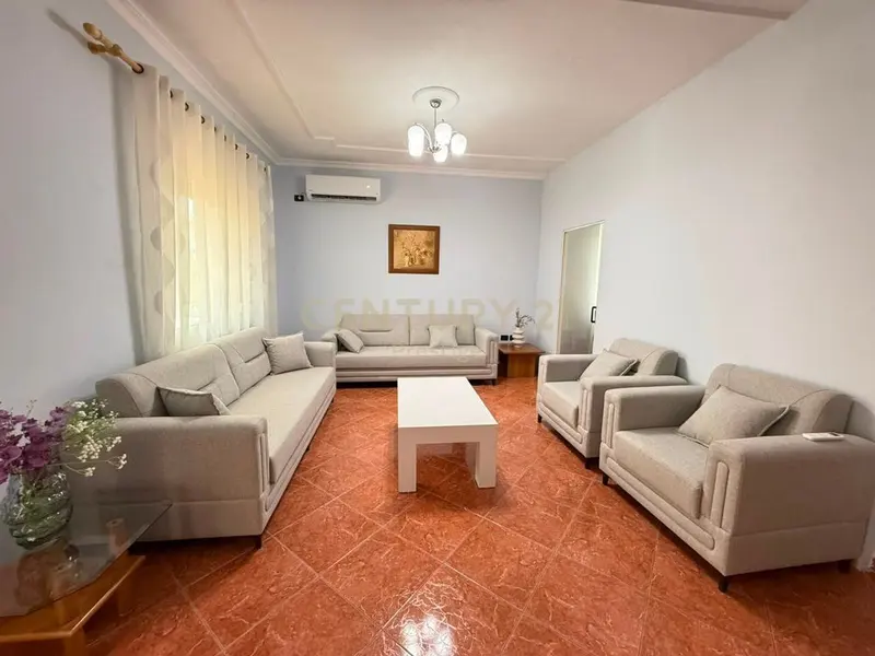 Appartamento 2+1 in affitto a Vilat Gjermane, Tirana, 110 m²