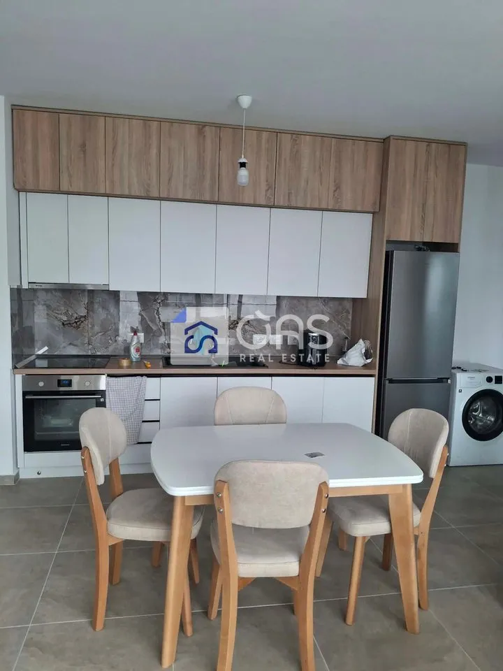 Appartamento 2+1 in affitto a Porcelan, Tirana, 82 m². Foto 1 di 4