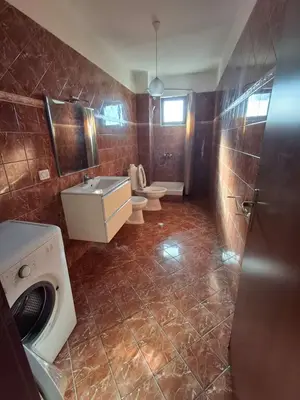 Apartament 2+1 me qera në Casa Italia, Tiranë, 110 m². Foto 7 nga 10