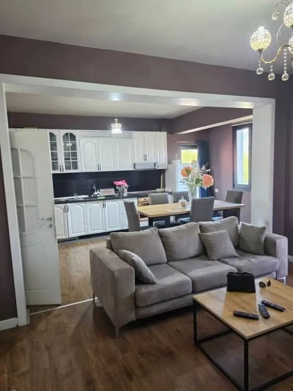 Shtëpi private 2+1 me qera në Don Bosko, Tiranë, 130 m²