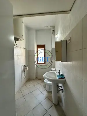 Appartamento 3+1 in affitto a Qendra Tregtare Blue Star, Durazzo, 100 m². Foto 7 di 7
