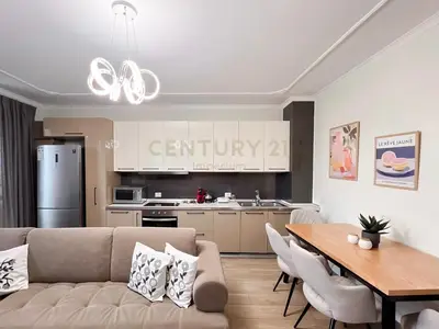 Apartament 3+1 me qera në Lulishtja 1 Maji, Tiranë, 95 m². Foto 3 nga 12