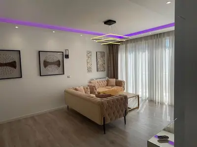 Apartament 2+1 me qera në Rruga e Barrikadave, Tiranë, 102 m². Foto 2 nga 9
