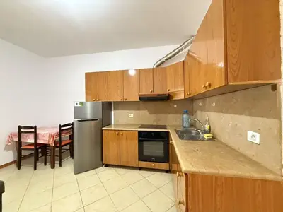 Apartament me qera në Porti, Vlorë, 50 m². Foto 7 nga 8