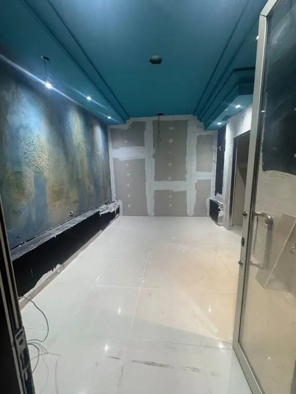 Zyrë me qera në Myslym Shyri, Tiranë, 15 m²