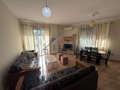 Appartamento 2+1 in affitto a Kthesa e Kamzës, Tirana, 104 m². Foto 2 di 7