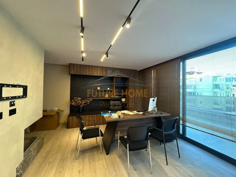 Ufficio in affitto a Jordan Misja, Tirana, 200 m²