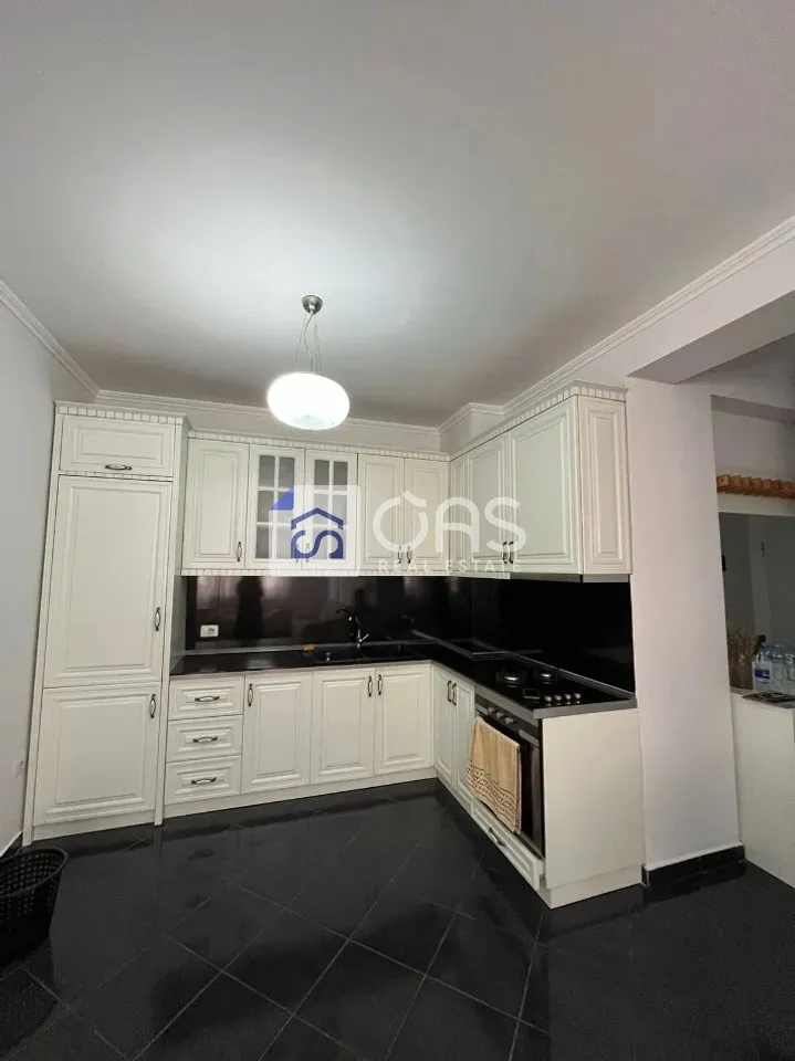 Appartamento 2+1 in affitto a Fresku, Tirana, 103 m². Foto 1 di 8