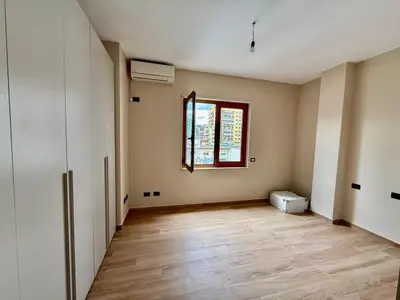Office for rent in Rruga e Elbasanit, Tirana, 138 m². Photo 4 of 12
