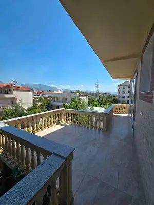 House 3+1 for rent in Sauk, Tirana, 135 m². Photo 3 of 11