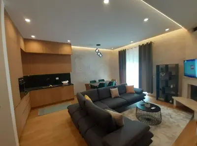 Appartamento 2+1 in affitto a TEG, Tirana, 110 m². Foto 1 di 6