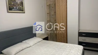 Apartament 2+1 me qera në 5 Maj, Tiranë, 98 m². Foto 1 nga 8