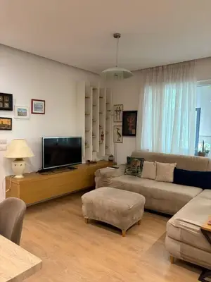 Apartament 2+1 me qera në Myslym Shyri, Tiranë, 135 m². Foto 1 nga 11
