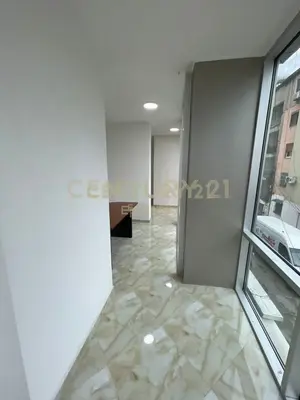 Ambient biznesi me qera në Lagjja 16, Durrës, 159 m². Foto 6 nga 7