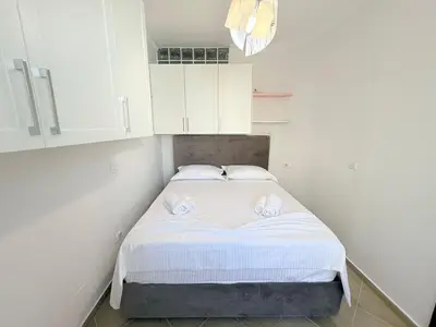 Apartament 2+1 me qera në Ish Ekspozita, Tiranë, 73 m². Foto 4 nga 11