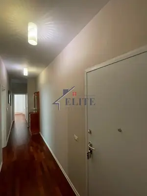 Apartament 1+1 me qera në Pazari i Ri, Tiranë, 60 m². Foto 3 nga 4
