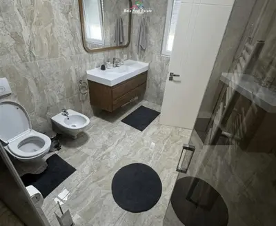 Villa for rent in Laknas, Kamëz, 300 m². Photo 8 of 9