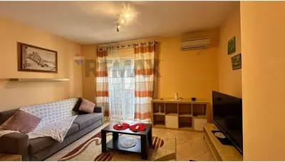 Apartament 1+1 me qera në Sheshi Avni Rustemi, Tiranë, 65 m². Foto 2 nga 4