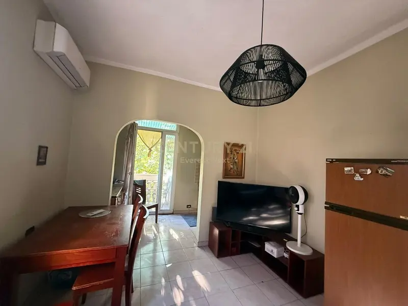 Apartament 3+1 me qera në Ish Blloku, Tiranë, 90 m²