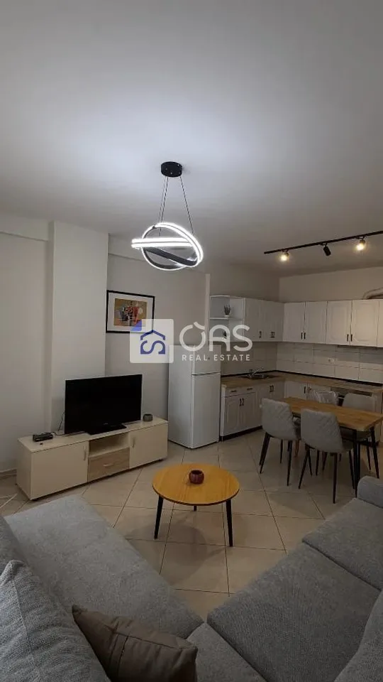 Appartamento 2+1 in affitto ad Astir, Tirana, 100 m². Foto 1 di 7