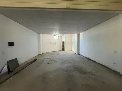 Ambient biznesi me qera në Qendër, Durrës, 56 m². Foto 1 nga 2