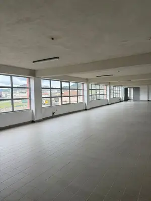 Magazzino in affitto a Prush, Tirana, 1.170 m². Foto 9 di 12