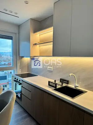 Appartamento 1+1 in affitto a Xhamlliku, Tirana, 50 m². Foto 2 di 3