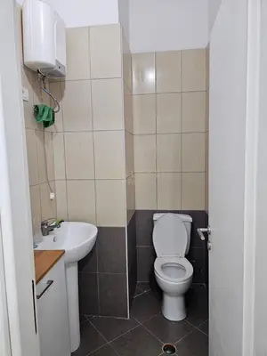 Commercial space for rent in Qendër, Durrës, 50 m². Photo 5 of 5