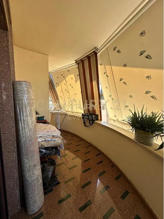 Apartament 2+1 me qera në Rruga Urani Pano, Tiranë, 130 m². Foto 1 nga 12
